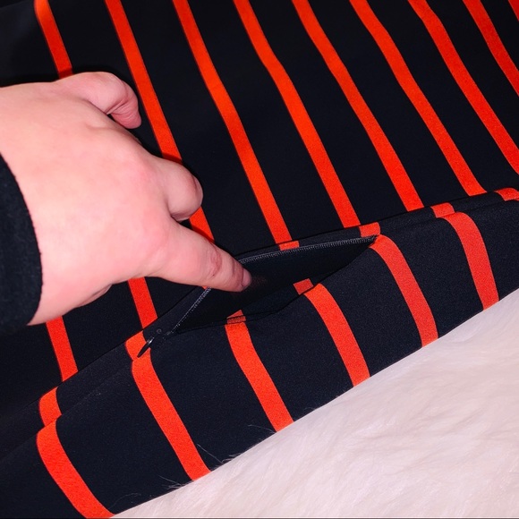 Akris Punto Sleevless Navy & Rust Stripe Dress - Picture 7 of 8